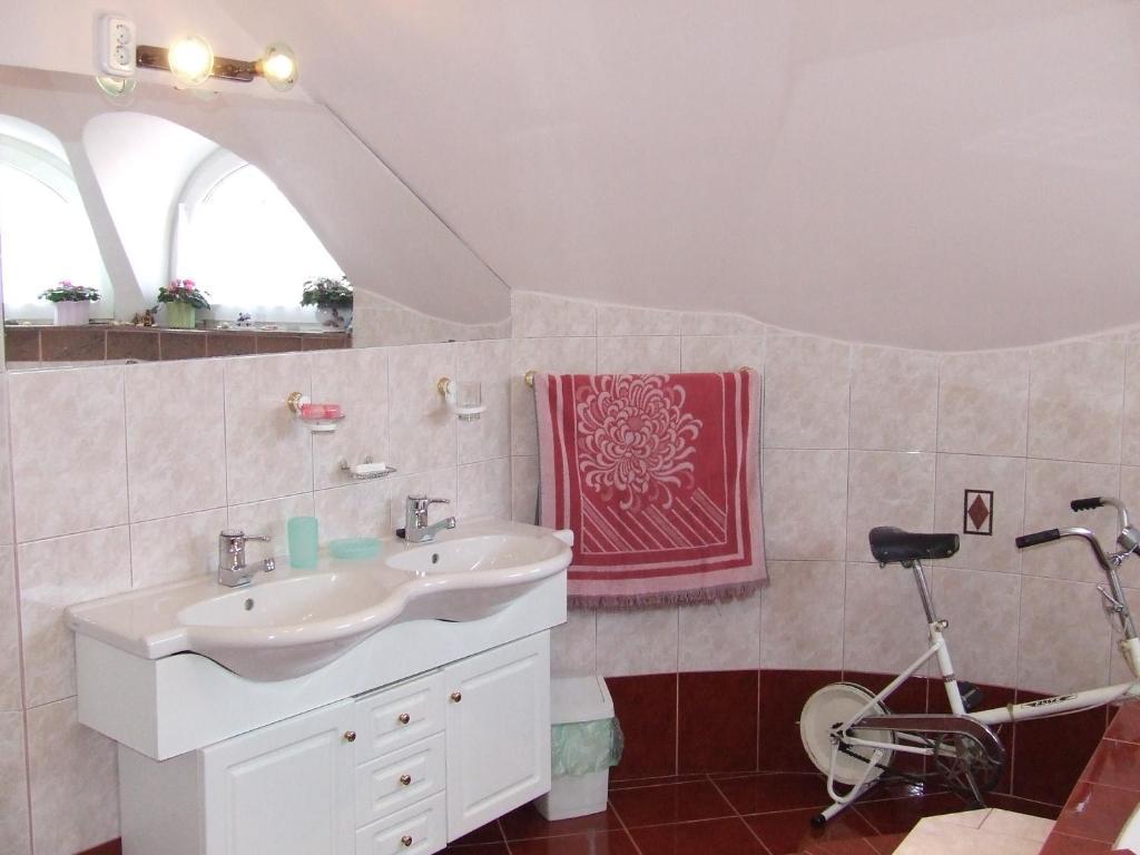 Abbázia Apartman Apartman Eger Szoba fotó